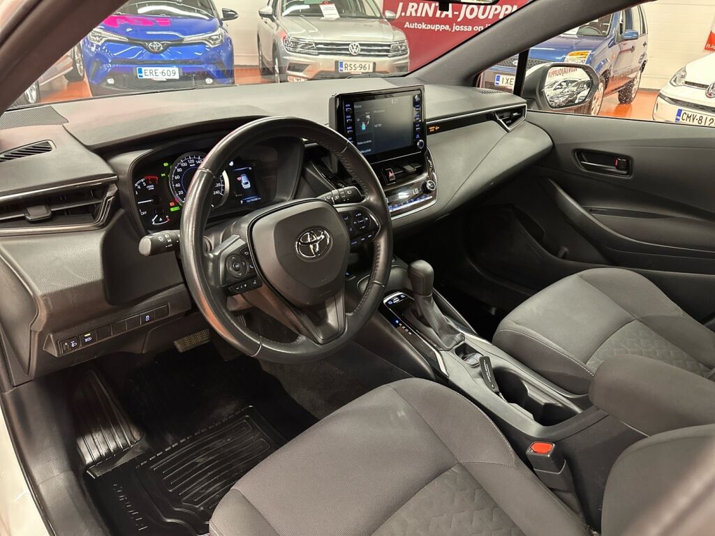 Toyota Corolla 2021 Valkoinen