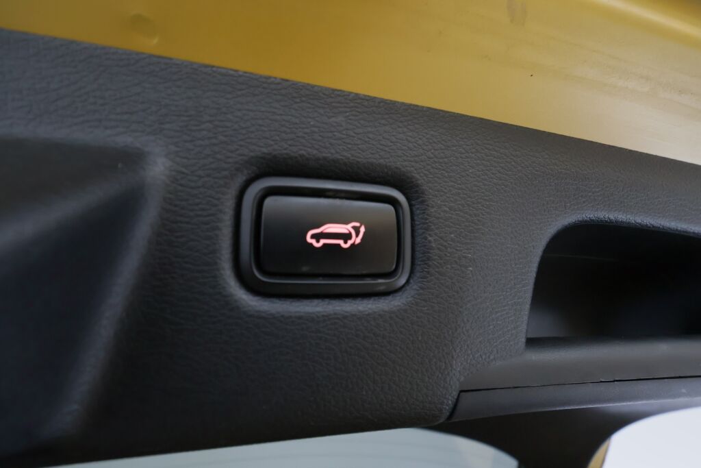 Kia XCeed 2022 Keltainen