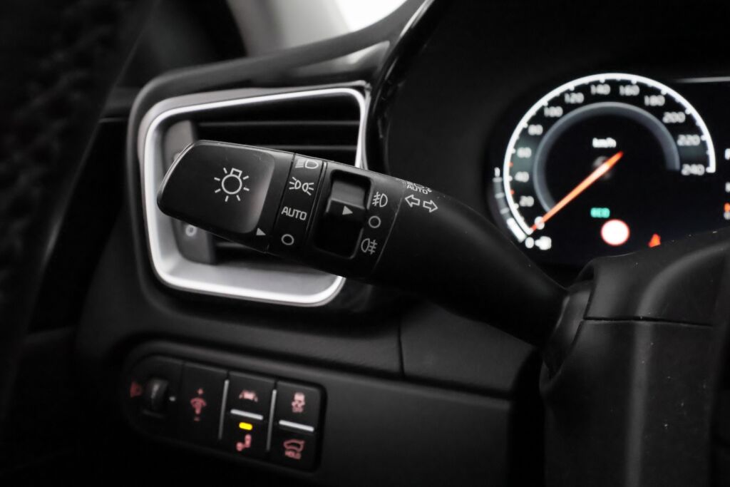 Kia XCeed 2022 Keltainen