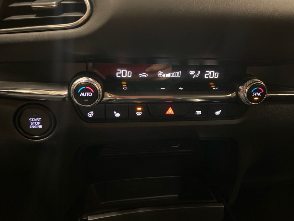 Mazda CX-30 2021 Valkoinen