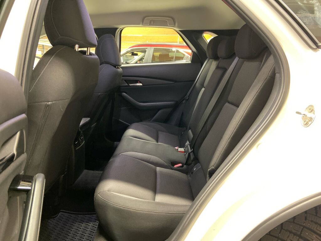 Mazda CX-30 2021 Valkoinen