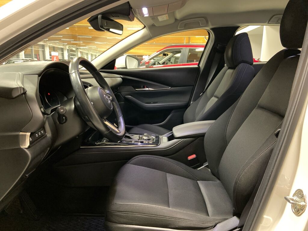 Mazda CX-30 2021 Valkoinen