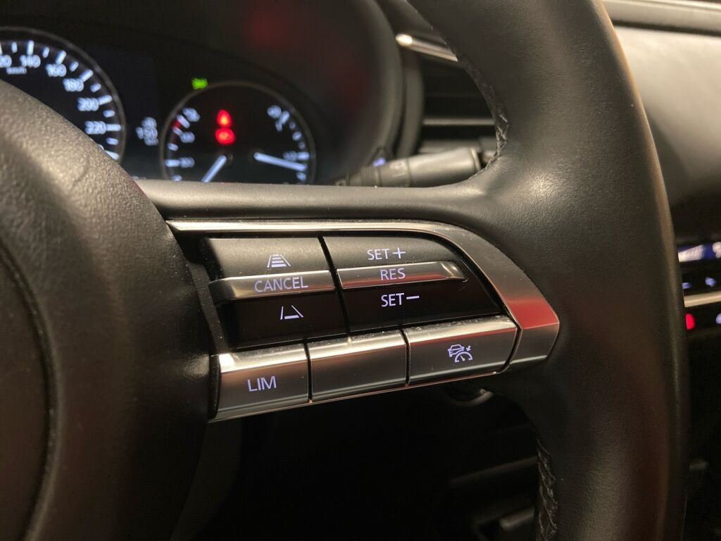 Mazda CX-30 2021 Valkoinen