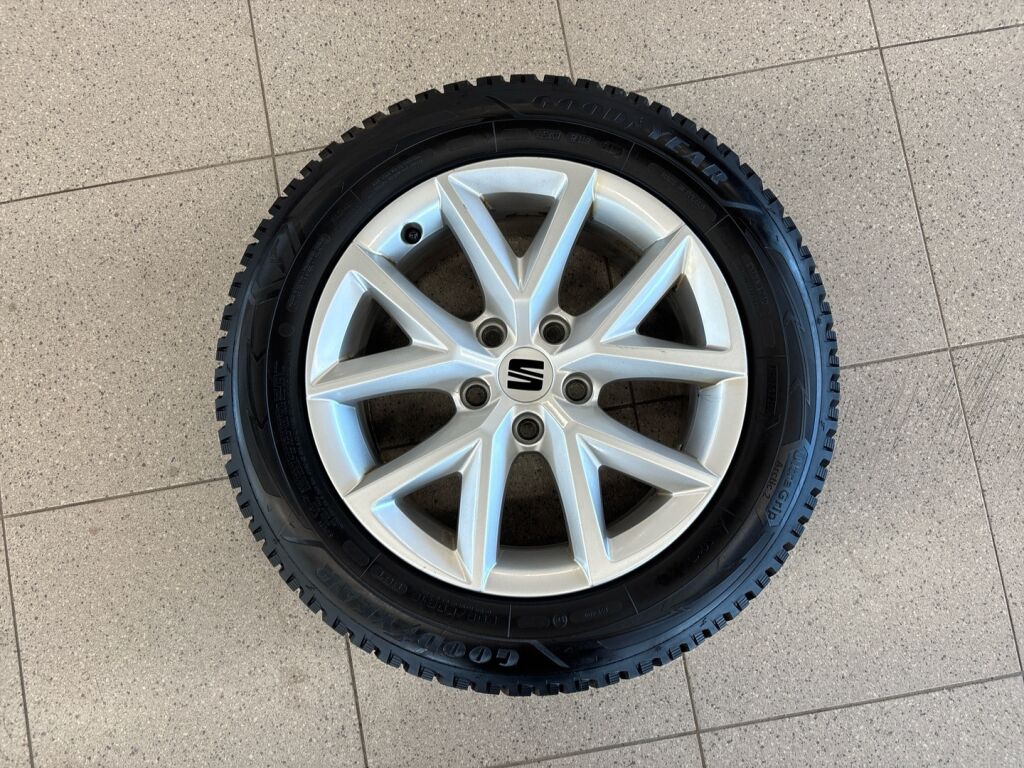 Seat Leon Sportstourer 2021 Harmaa