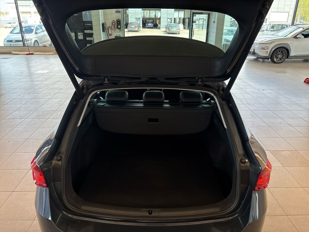 Seat Leon Sportstourer 2021 Harmaa