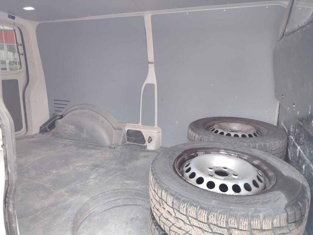 Volkswagen Transporter 2021 Valkoinen