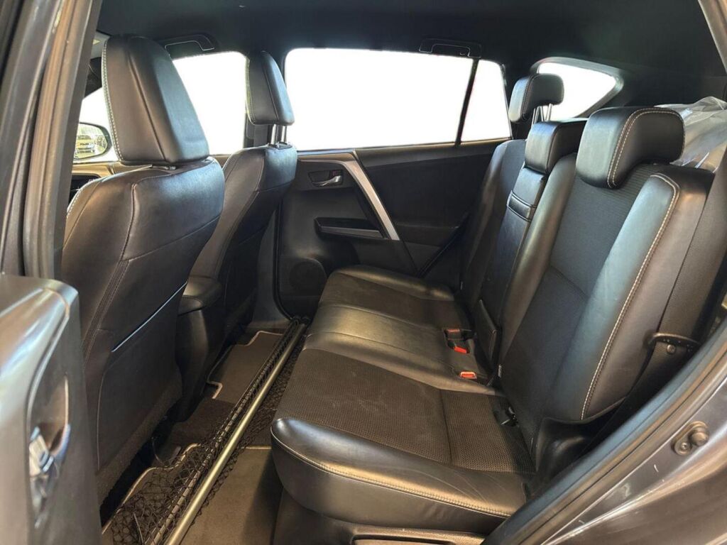 Toyota RAV4 2017 Harmaa