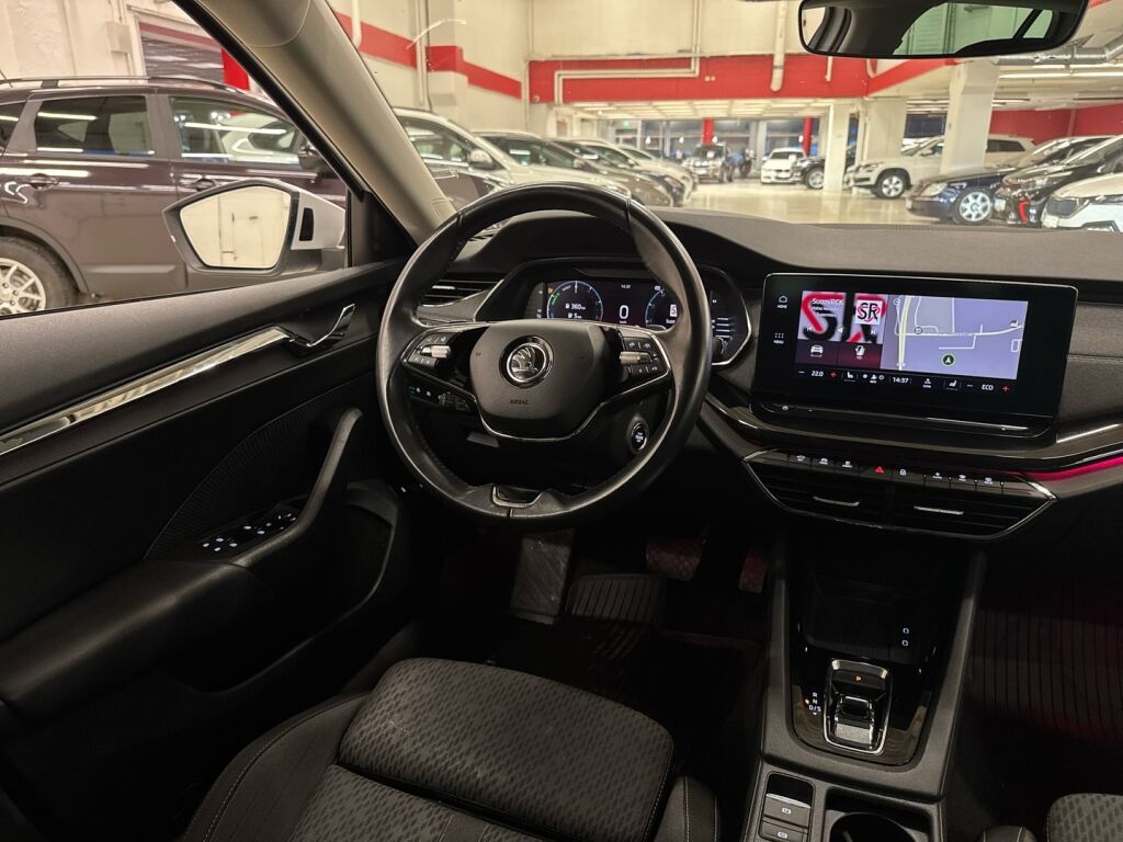 Skoda Octavia 2021 Valkoinen