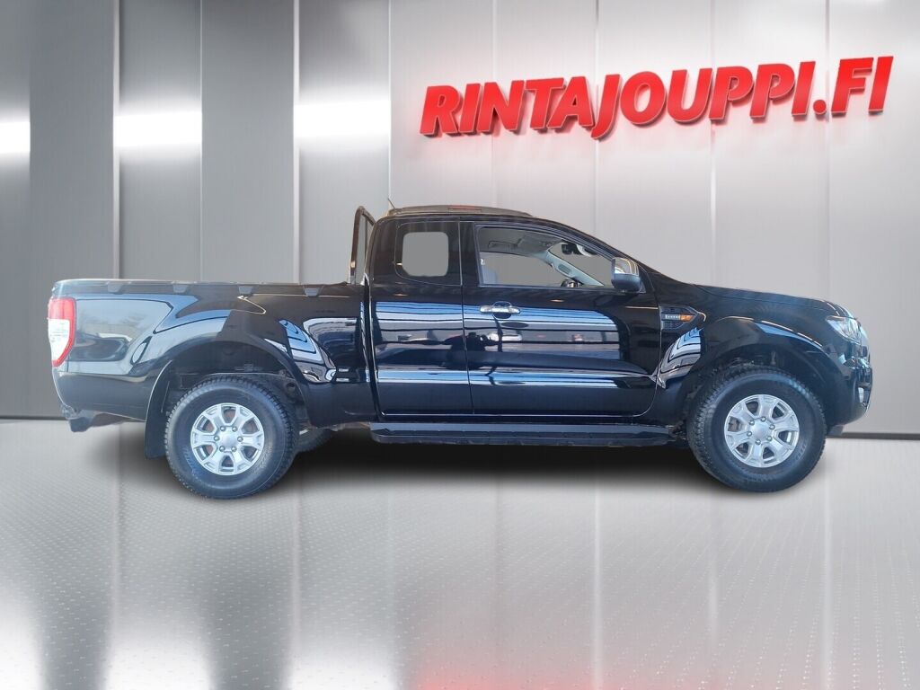 Ford Ranger 2021 Musta
