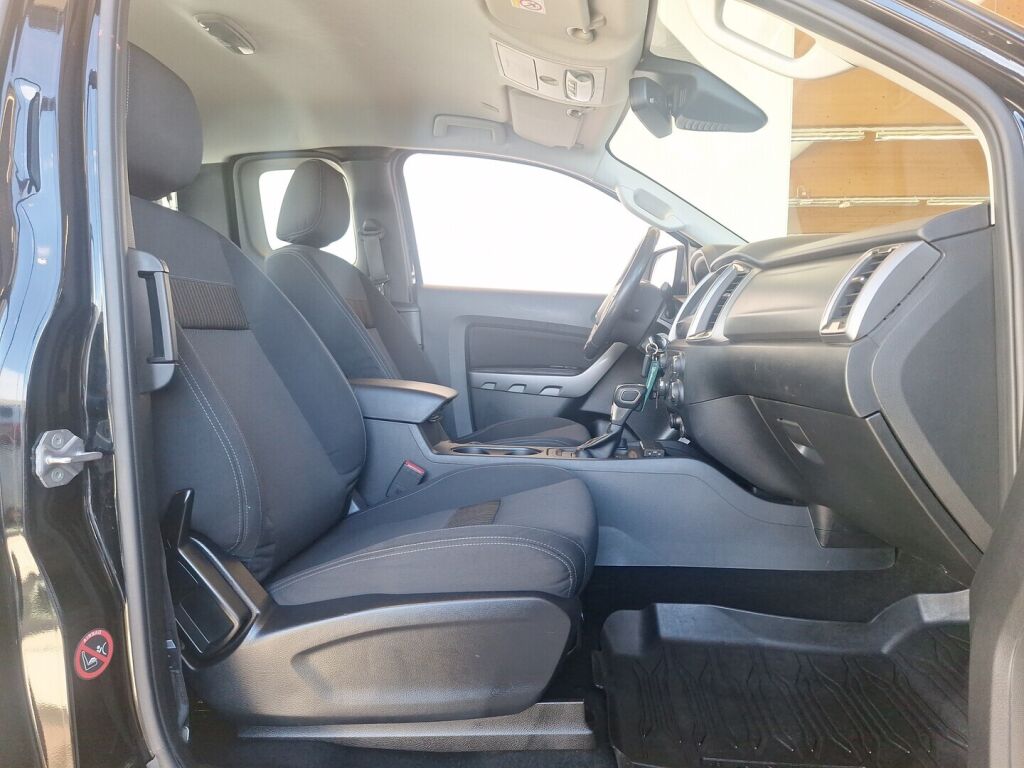 Ford Ranger 2021 Musta