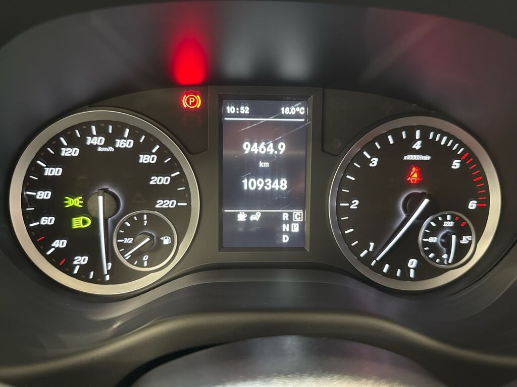 Mercedes-Benz Vito 2022 Valkoinen