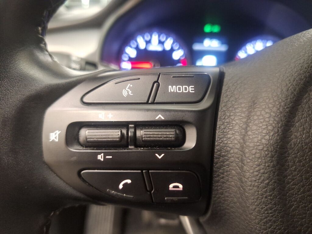 Kia Rio 2021 Valkoinen