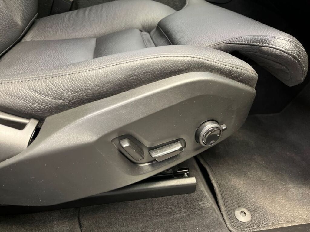 Volvo XC60 2021 Harmaa