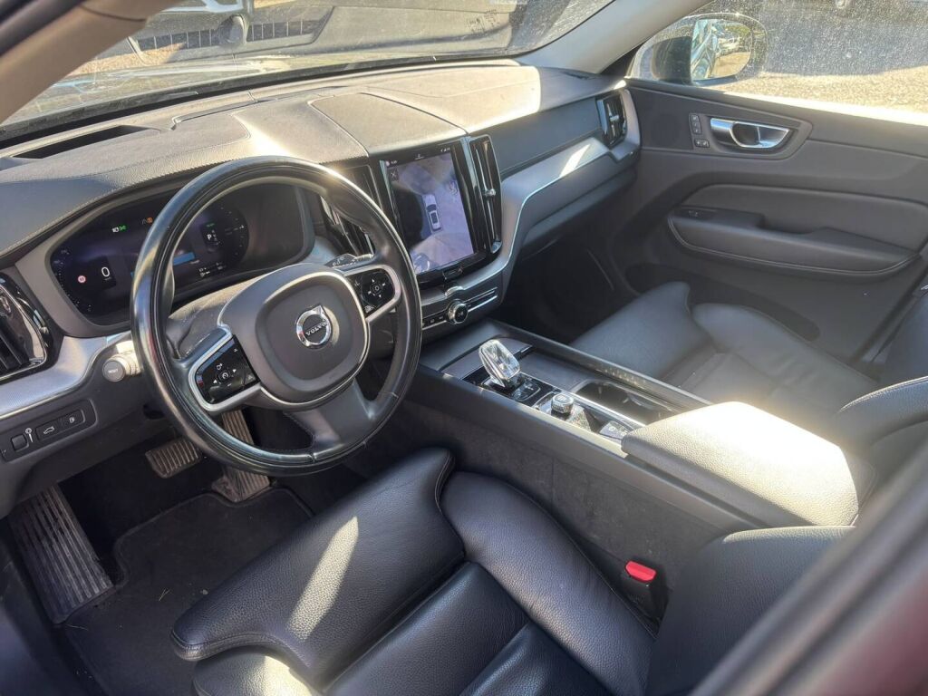 Volvo XC60 2021 Harmaa