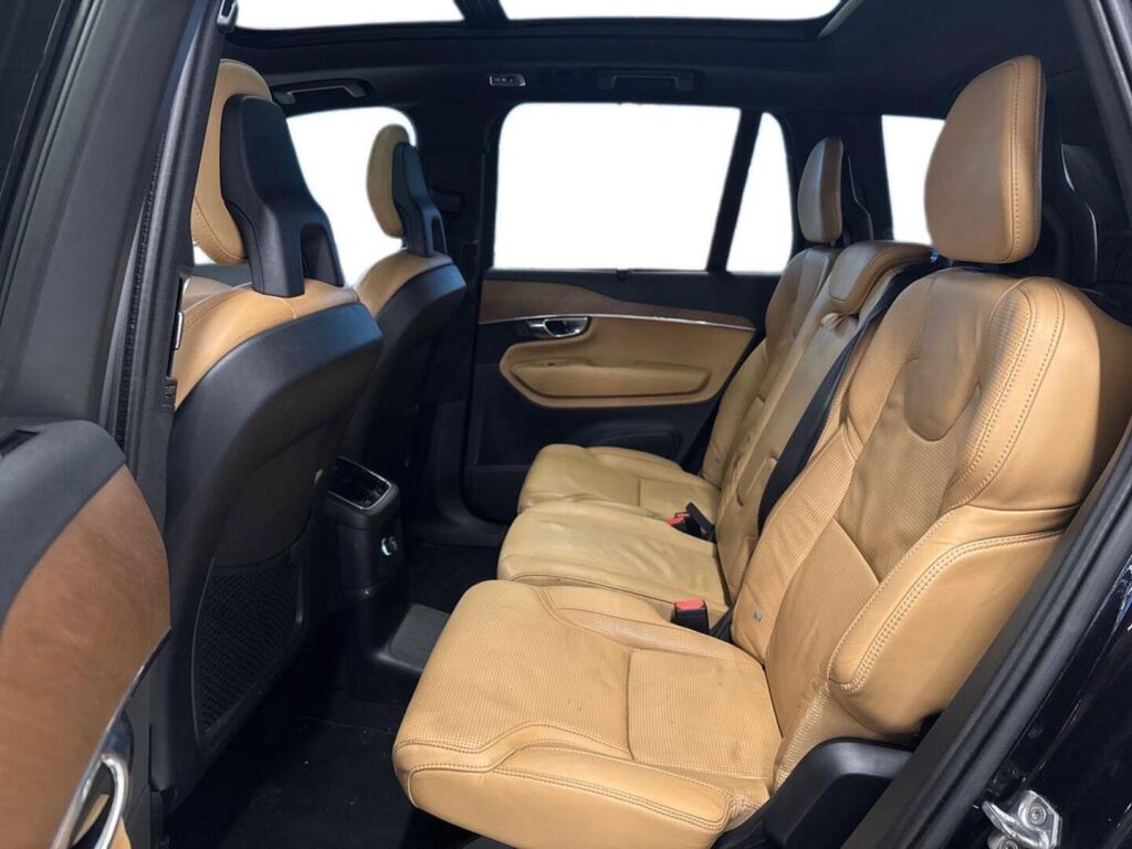 Volvo XC90 2016 Musta