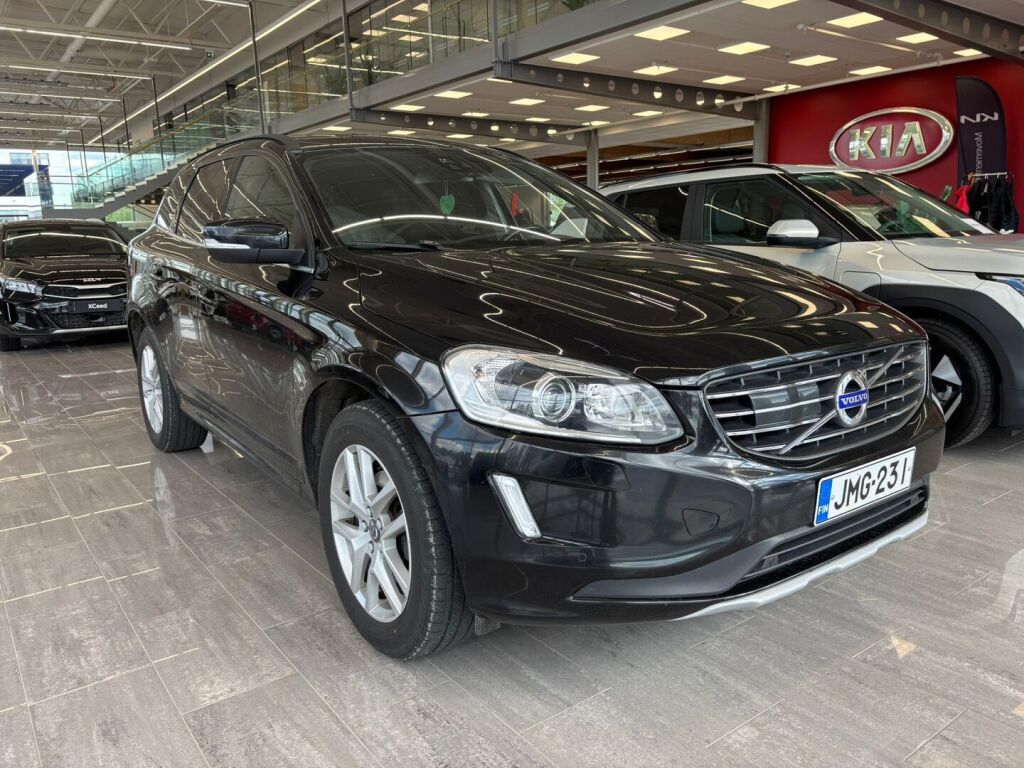 Volvo XC60 2017 Musta