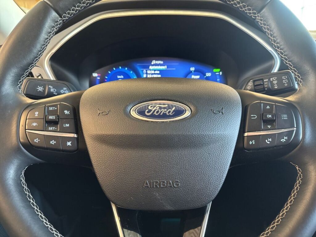 Ford Kuga 2021 Lucid Red