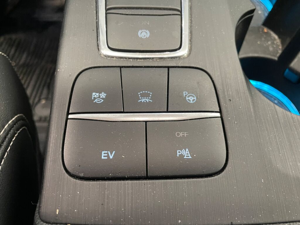 Ford Kuga 2021 Lucid Red