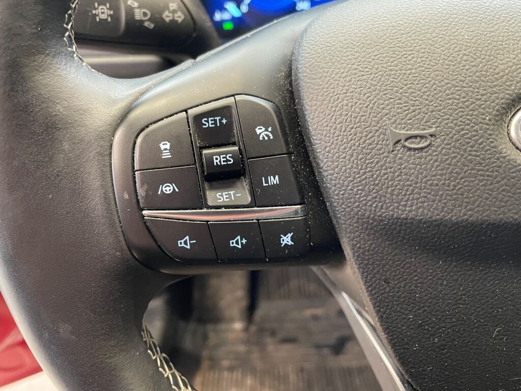 Ford Kuga 2021 Lucid Red