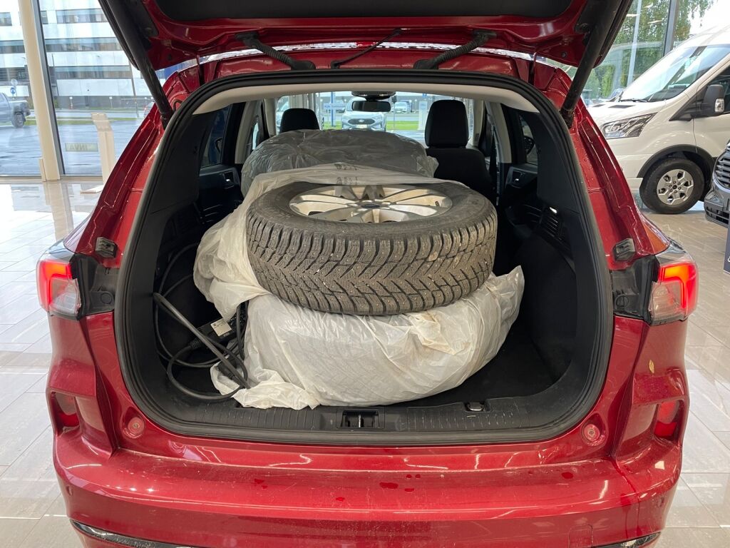 Ford Kuga 2021 Lucid Red