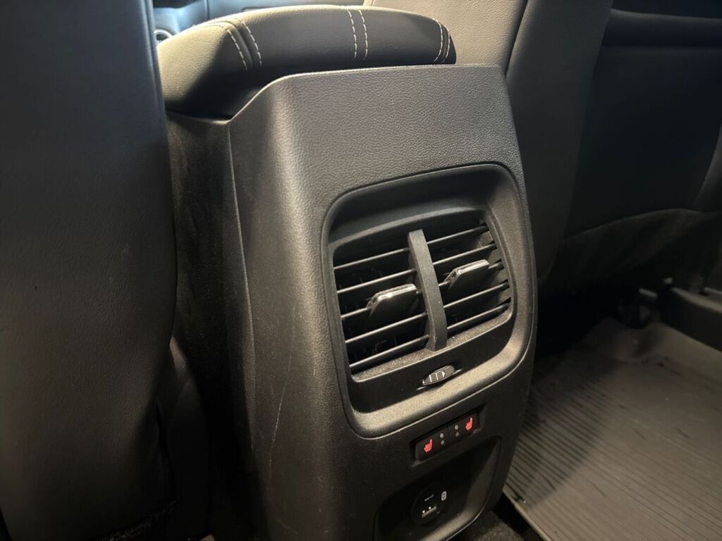 Ford Kuga 2021 Lucid Red