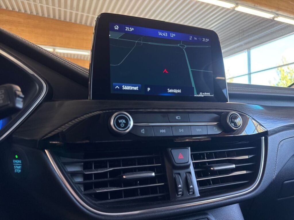 Ford Kuga 2021 Lucid Red