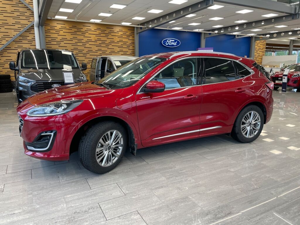 Ford Kuga 2021 Lucid Red