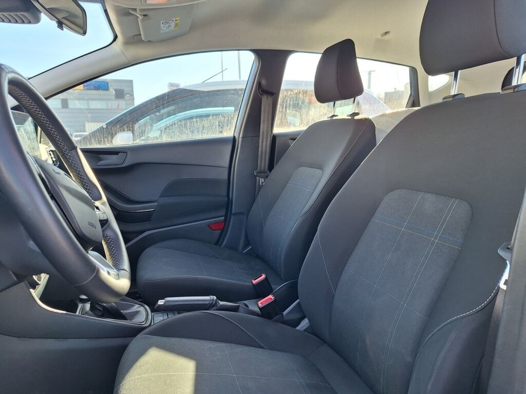 Ford Fiesta 2021 Sininen