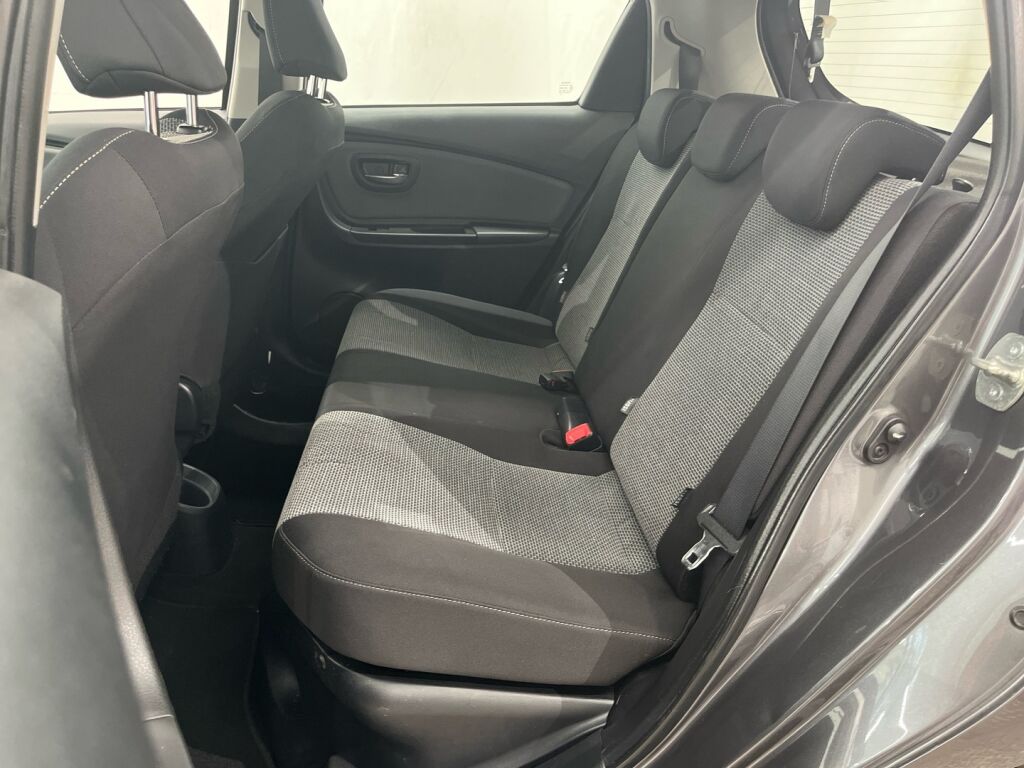 Toyota Yaris 2016 Harmaa