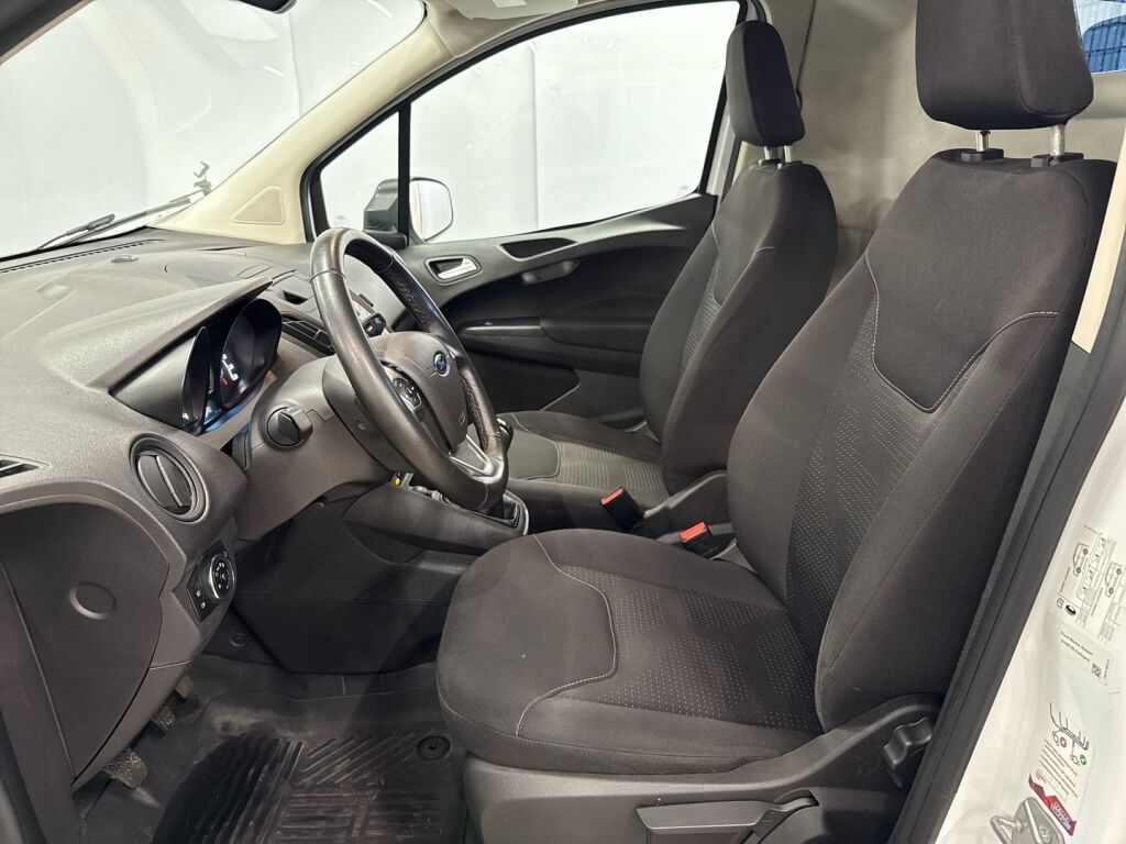 Ford Transit Courier 2021 Valkoinen