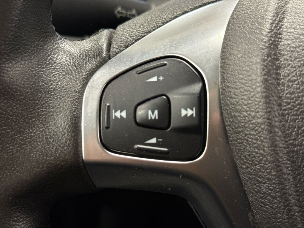 Ford Transit Courier 2021 Valkoinen