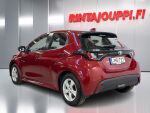 Toyota Yaris 2021 Punainen