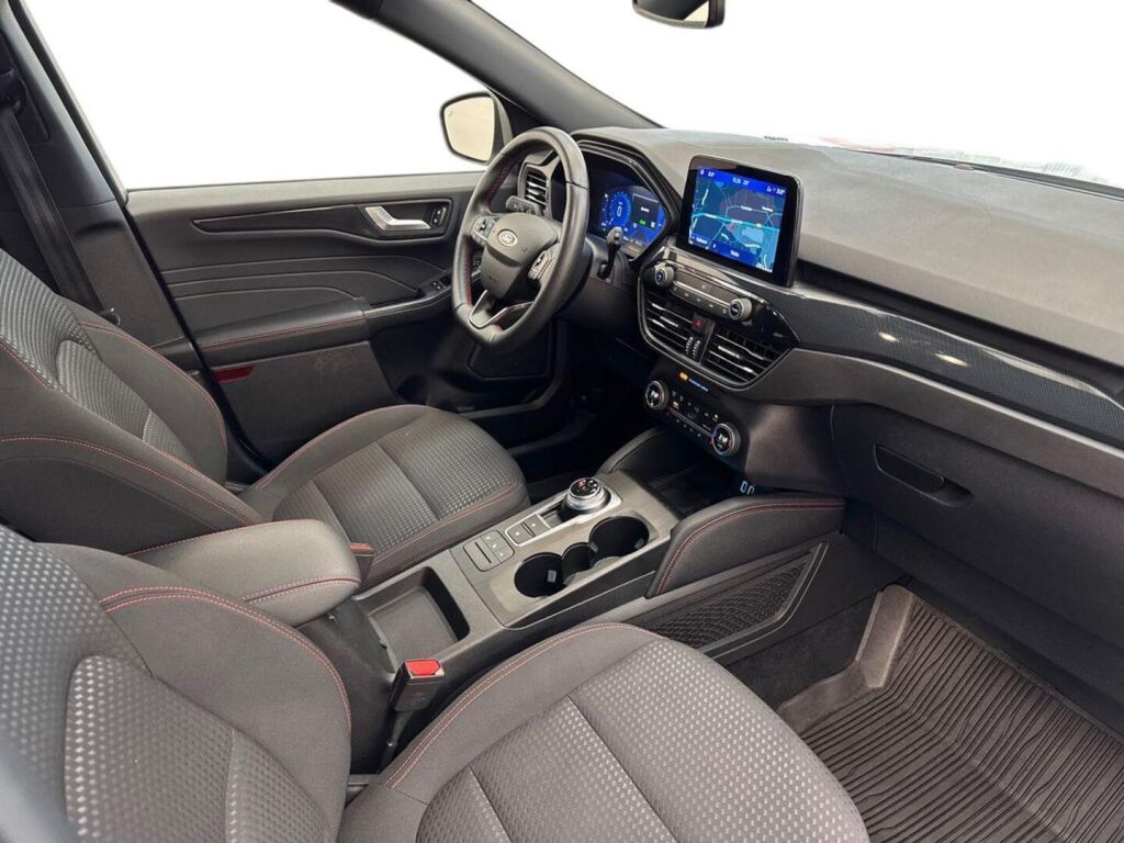 Ford Kuga 2021 Valkoinen