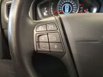 Volvo V60 2016 Musta