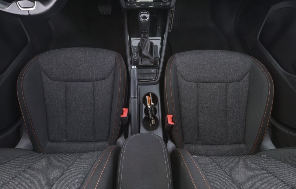 Skoda Kamiq 2021 Musta