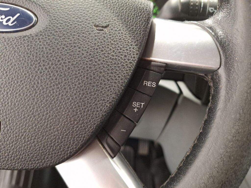 Ford Transit 2010 Musta