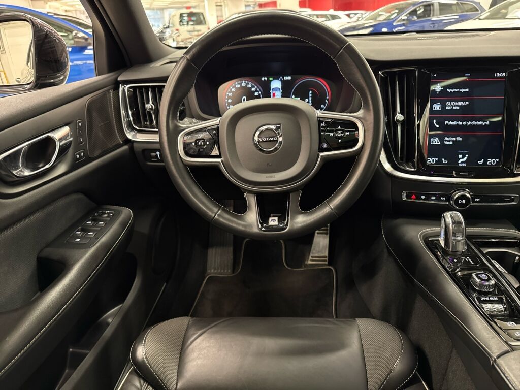 Volvo V60 2019 Harmaa