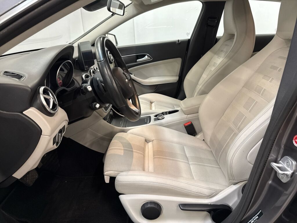 Mercedes-Benz CLA 2017 Harmaa