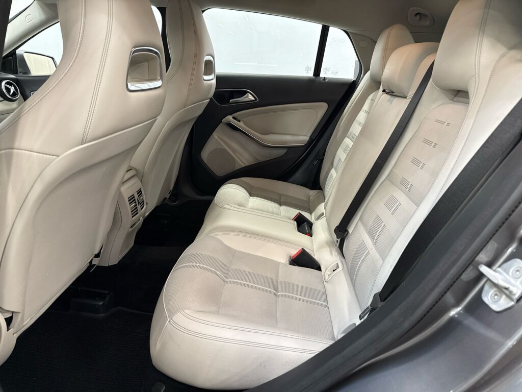 Mercedes-Benz CLA 2017 Harmaa