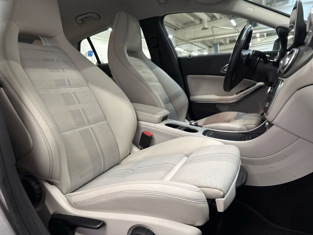 Mercedes-Benz CLA 2017 Harmaa