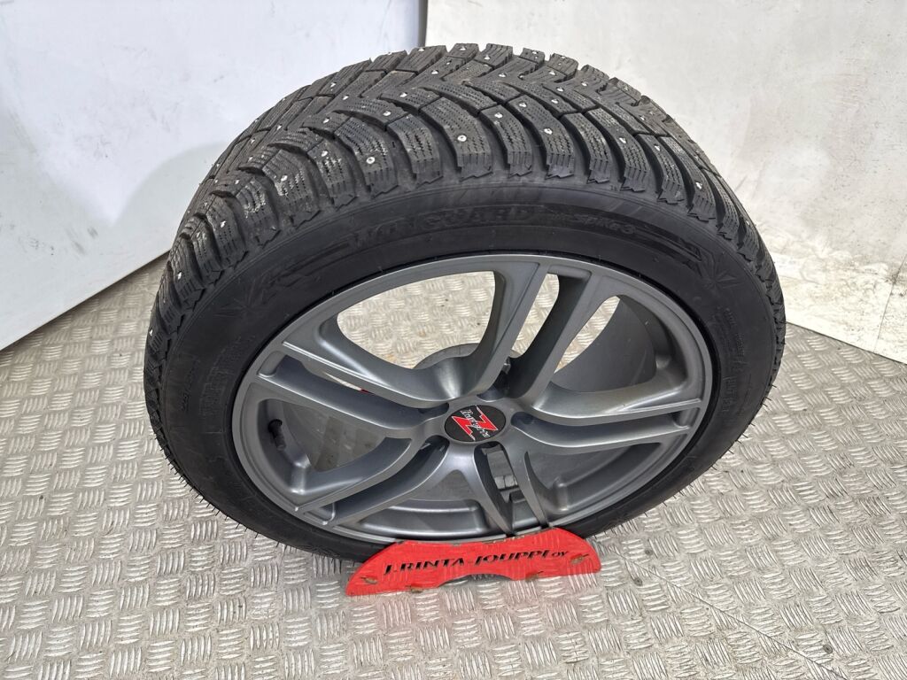 Mercedes-Benz CLA 2017 Harmaa