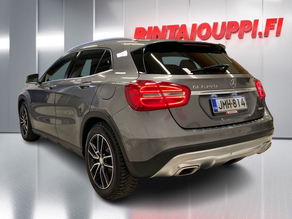 Mercedes-Benz GLA 2014 Musta