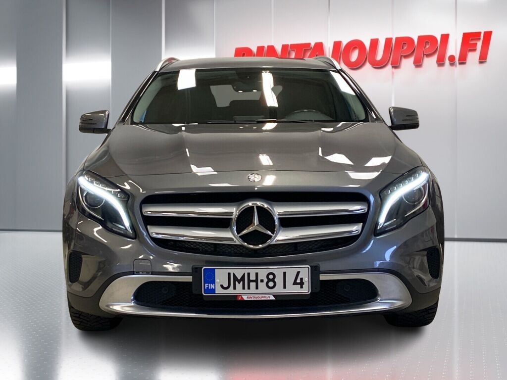 Mercedes-Benz GLA 2014 Musta