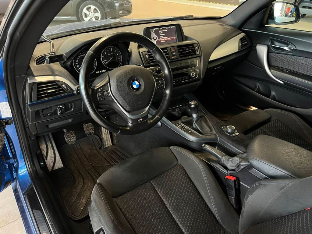 BMW 135 2013 Met. Sininen