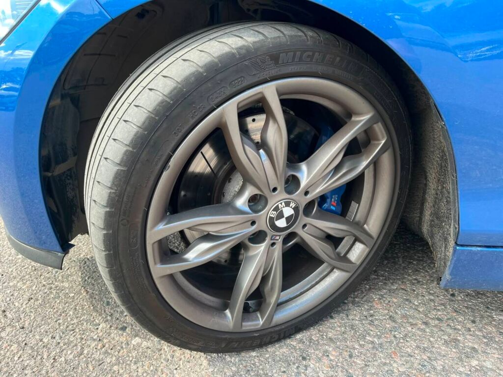 BMW 135 2013 Met. Sininen