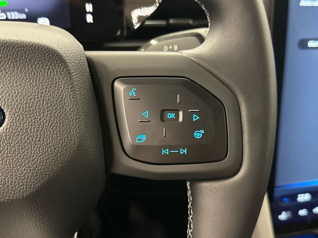 Ford Explorer 2026 Sininen