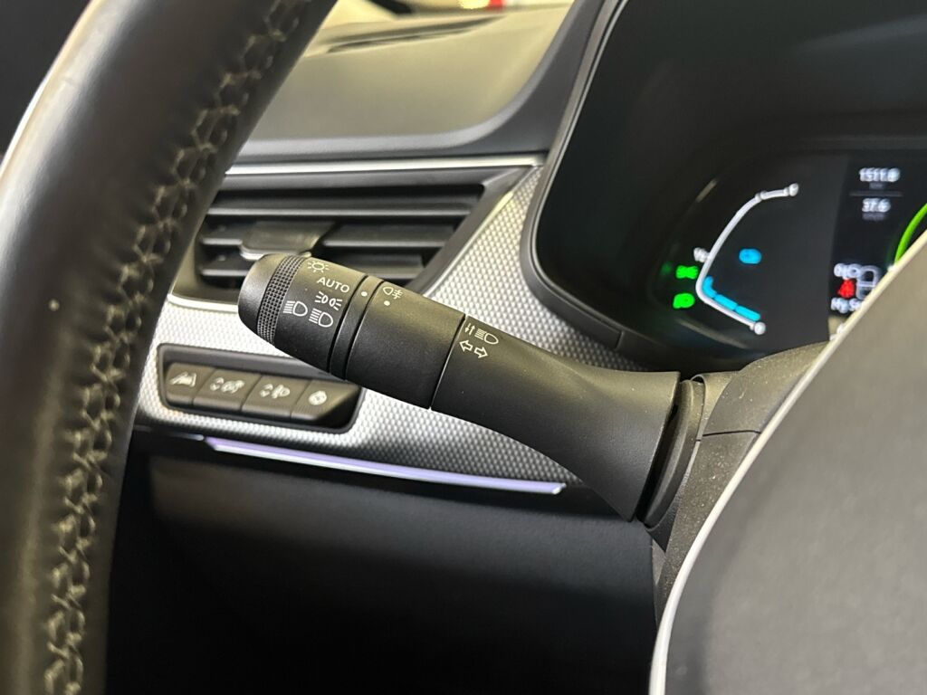 Renault Arkana 2021 Musta