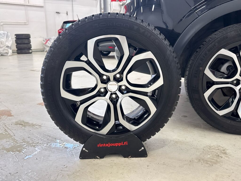 Renault Arkana 2021 Musta