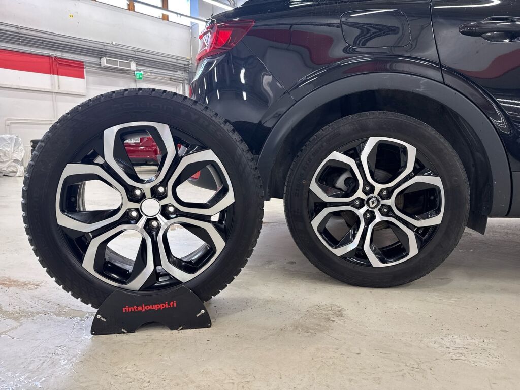 Renault Arkana 2021 Musta