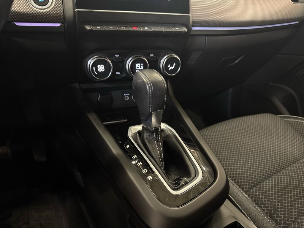 Renault Arkana 2021 Musta